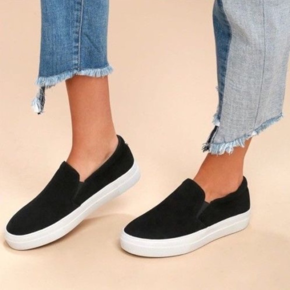 steve madden black and white slip ons